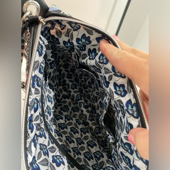 Vera Bradley Carson shoulder bag - Picture 7 of 8